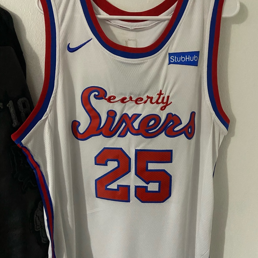 Ben Simmons Jersey Philadelphia 76ers.